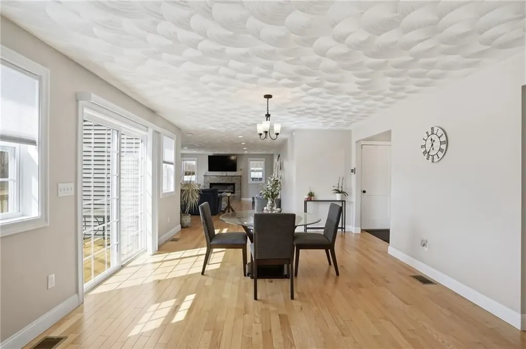 1268 Central Avenue Johnston RI 02919