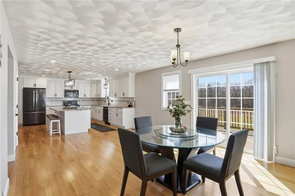 1268 Central Avenue Johnston RI 02919