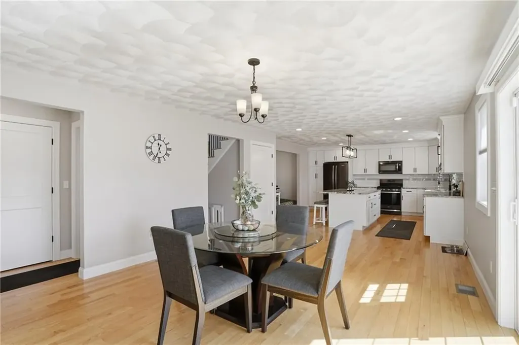 1268 Central Avenue Johnston RI 02919
