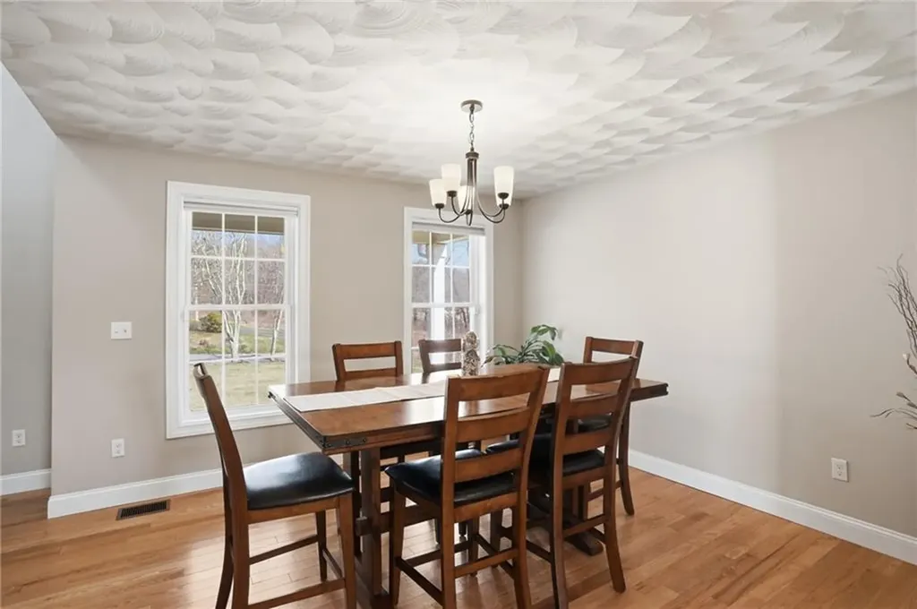 1268 Central Avenue Johnston RI 02919