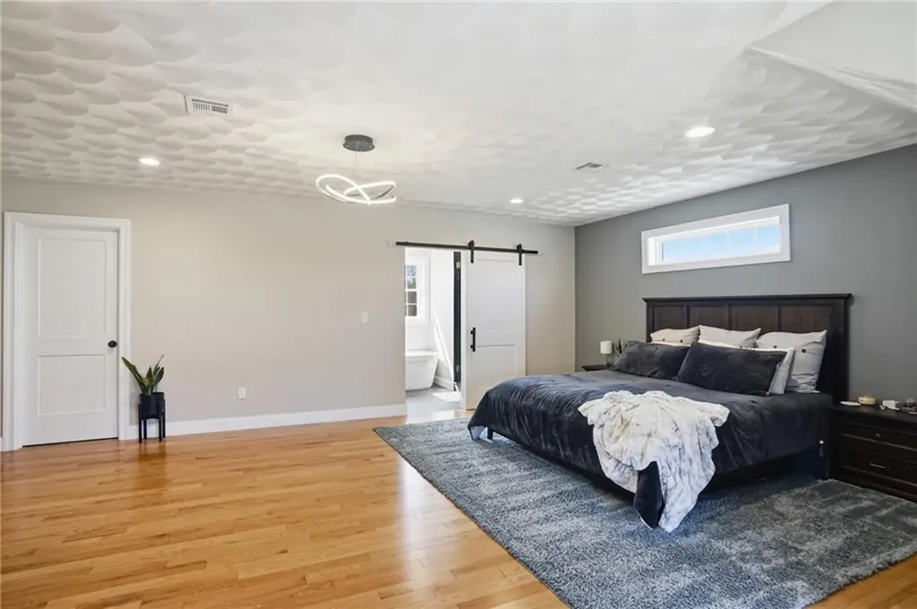 1268 Central Avenue Johnston RI 02919