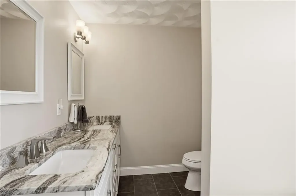 1268 Central Avenue Johnston RI 02919
