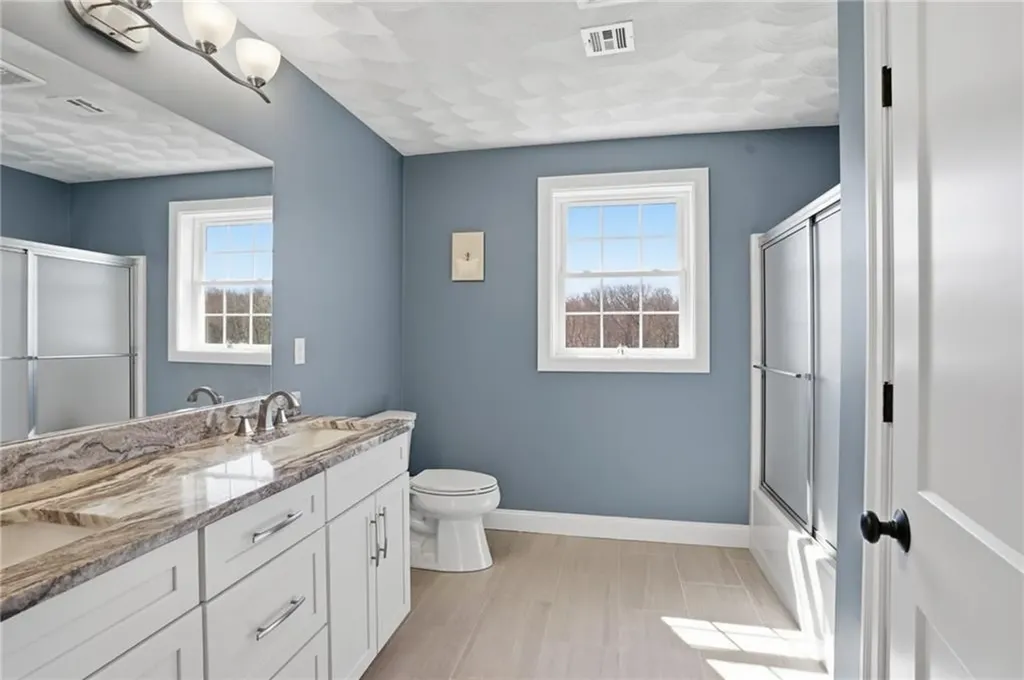 1268 Central Avenue Johnston RI 02919
