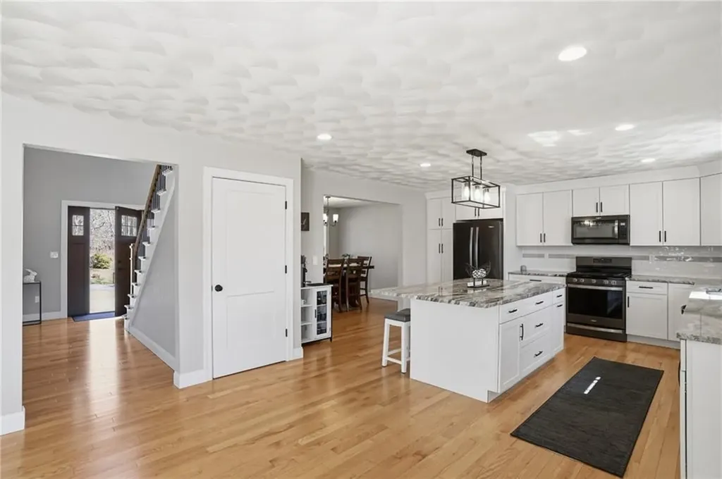 1268 Central Avenue Johnston RI 02919