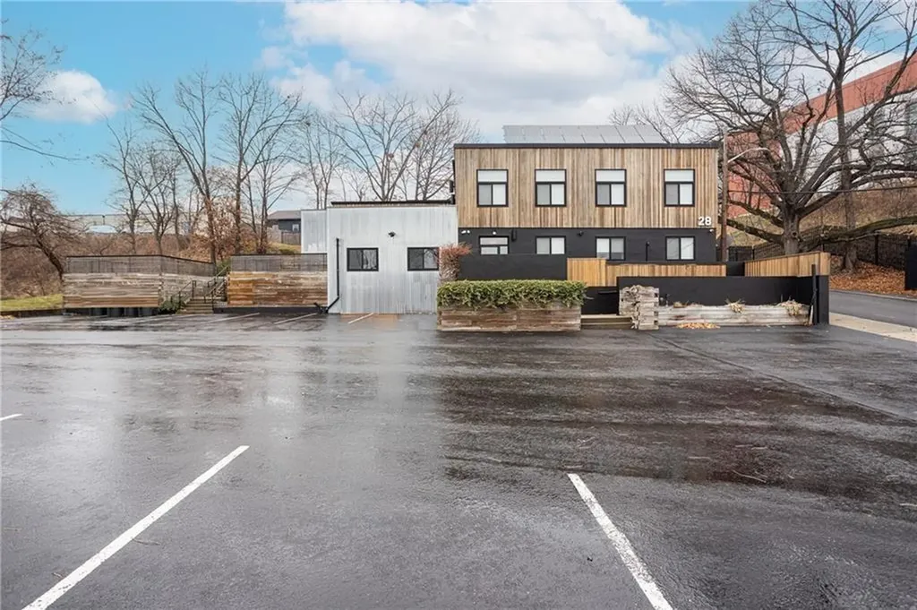 28 Wolcott Street Providence RI 02908