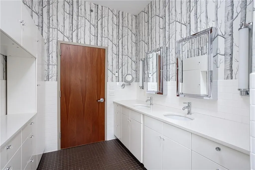 28 Wolcott Street Providence RI 02908