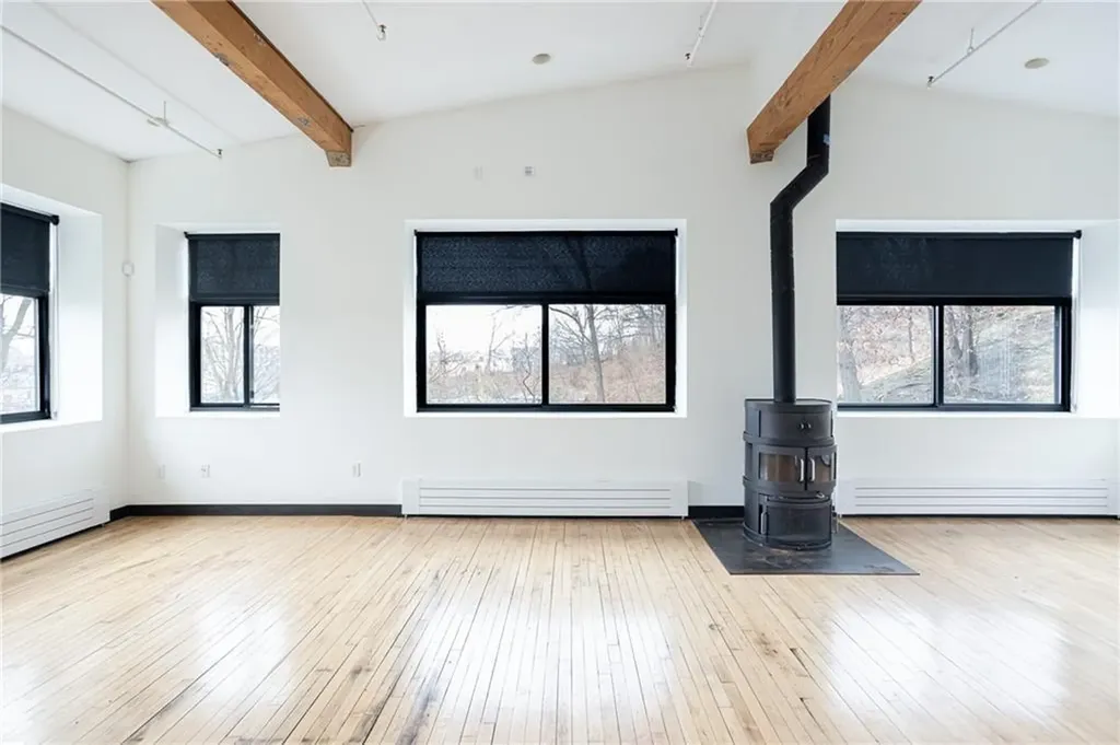 28 Wolcott Street Providence RI 02908