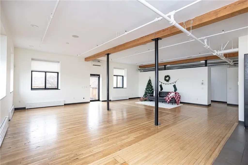 28 Wolcott Street Providence RI 02908