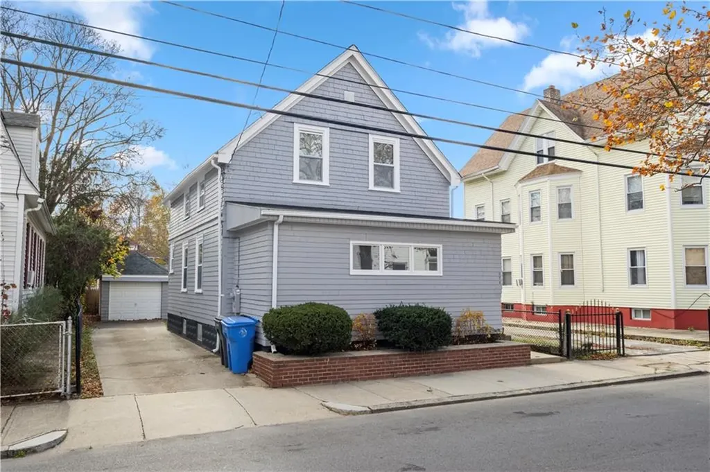 274 Montgomery Avenue Cranston RI 02905