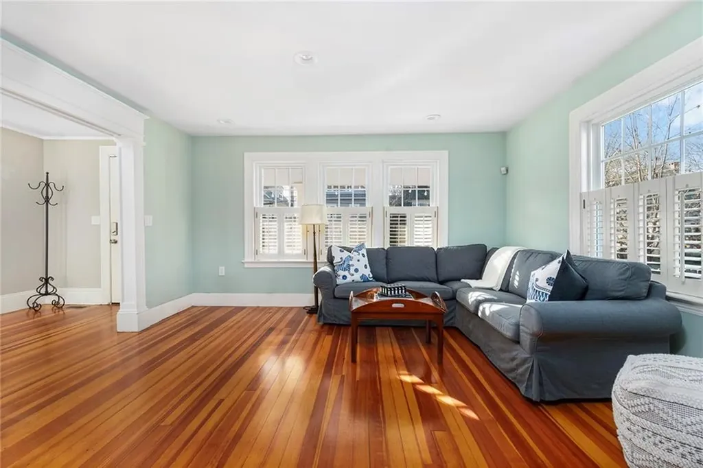 15 Cole Avenue Providence RI 02906