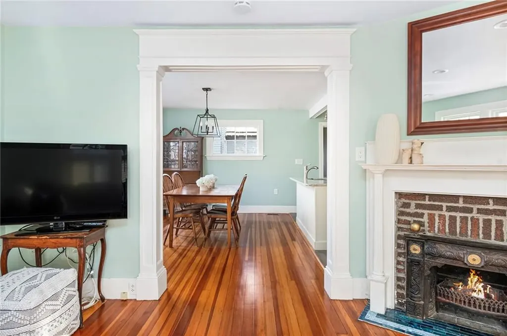 15 Cole Avenue Providence RI 02906