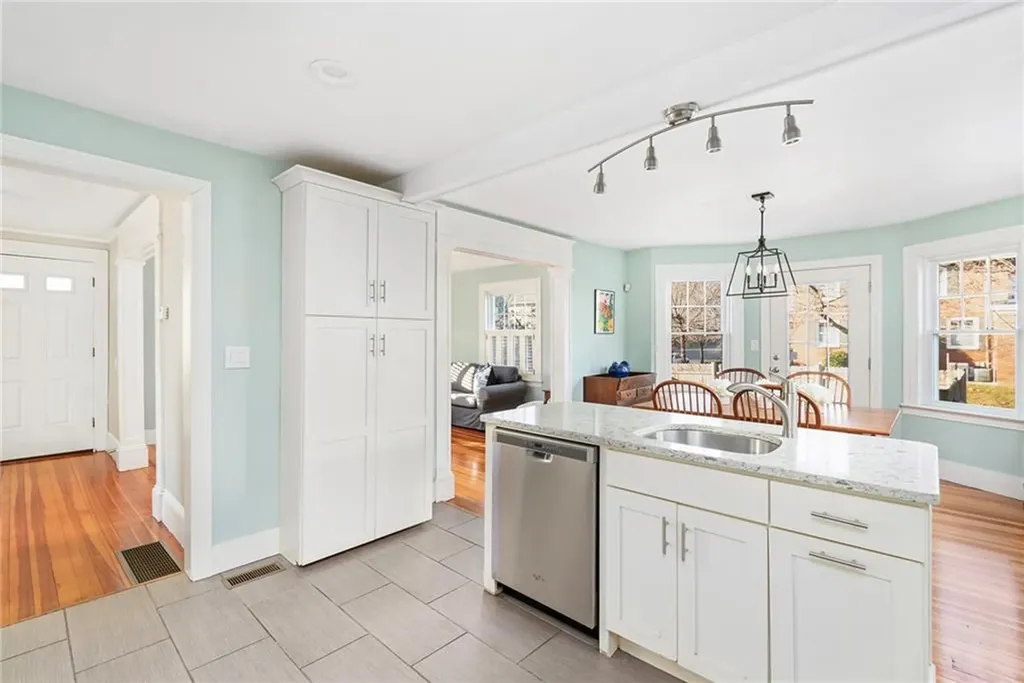 15 Cole Avenue Providence RI 02906