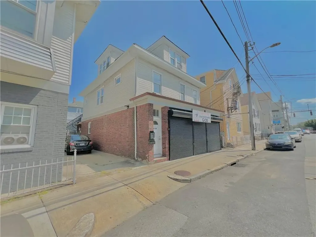 559 Branch Avenue Providence RI 02904
