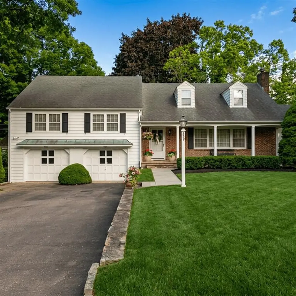 10 Cedar Crest Drive Westerly RI 02891