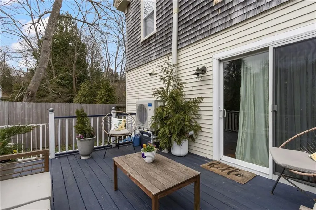 5 Conrad Court Newport RI 02840