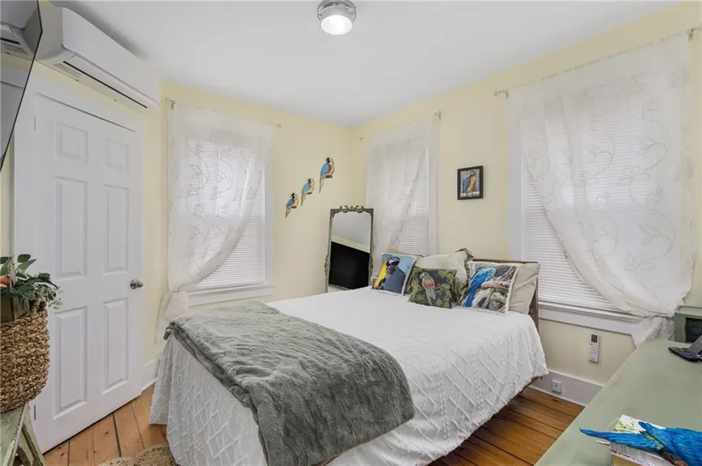 5 Conrad Court Newport RI 02840