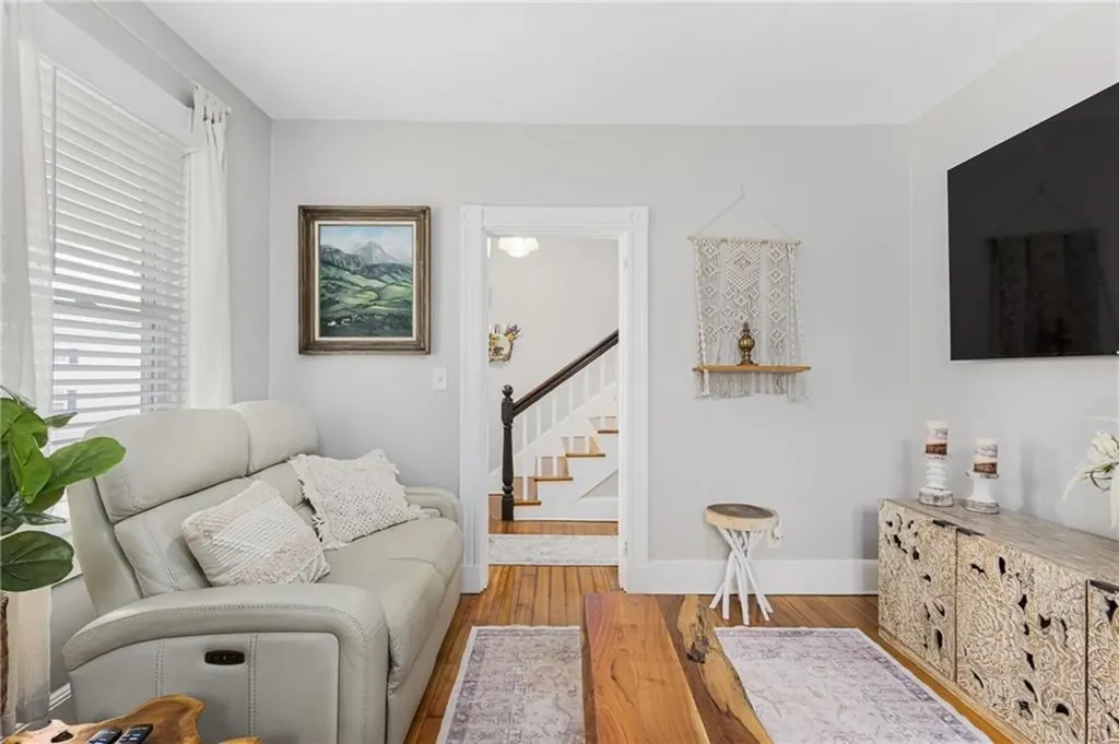 5 Conrad Court Newport RI 02840