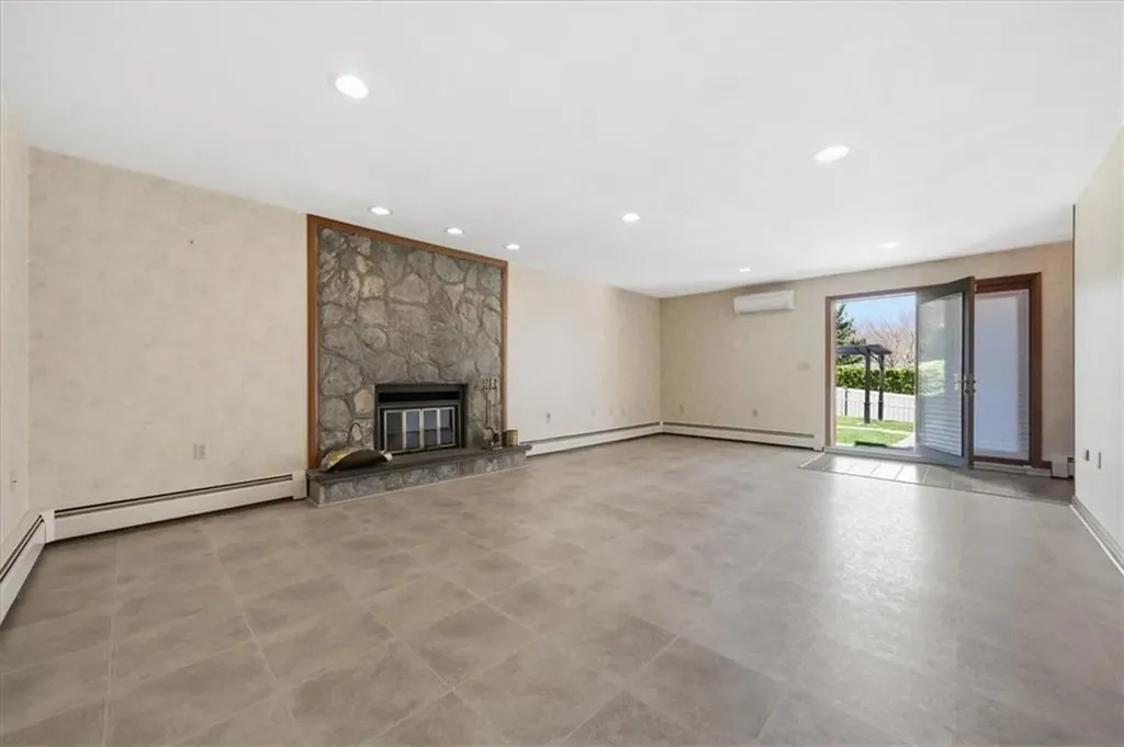 6 Christopher Drive Johnston RI 02919