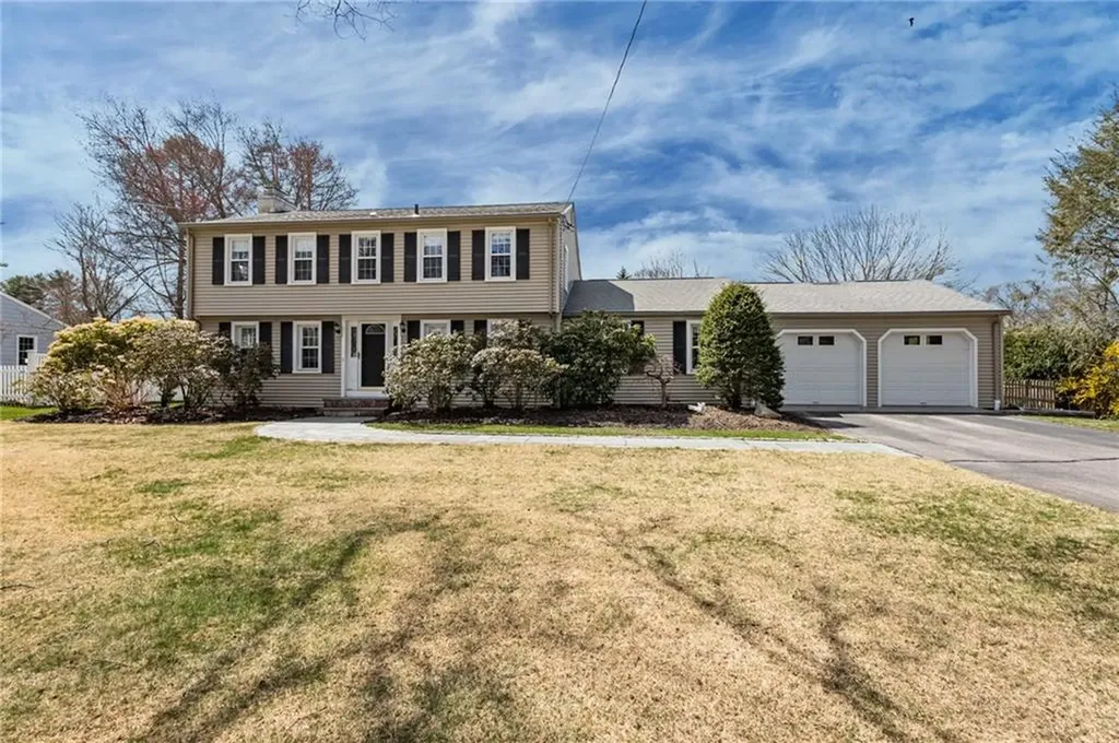 211 Love Lane Warwick RI 02886