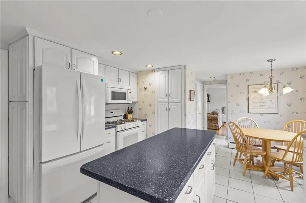 211 Love Lane Warwick RI 02886