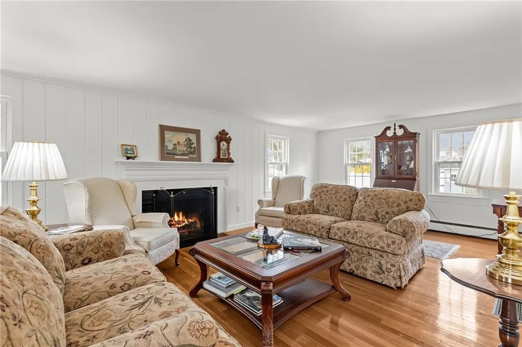 211 Love Lane Warwick RI 02886