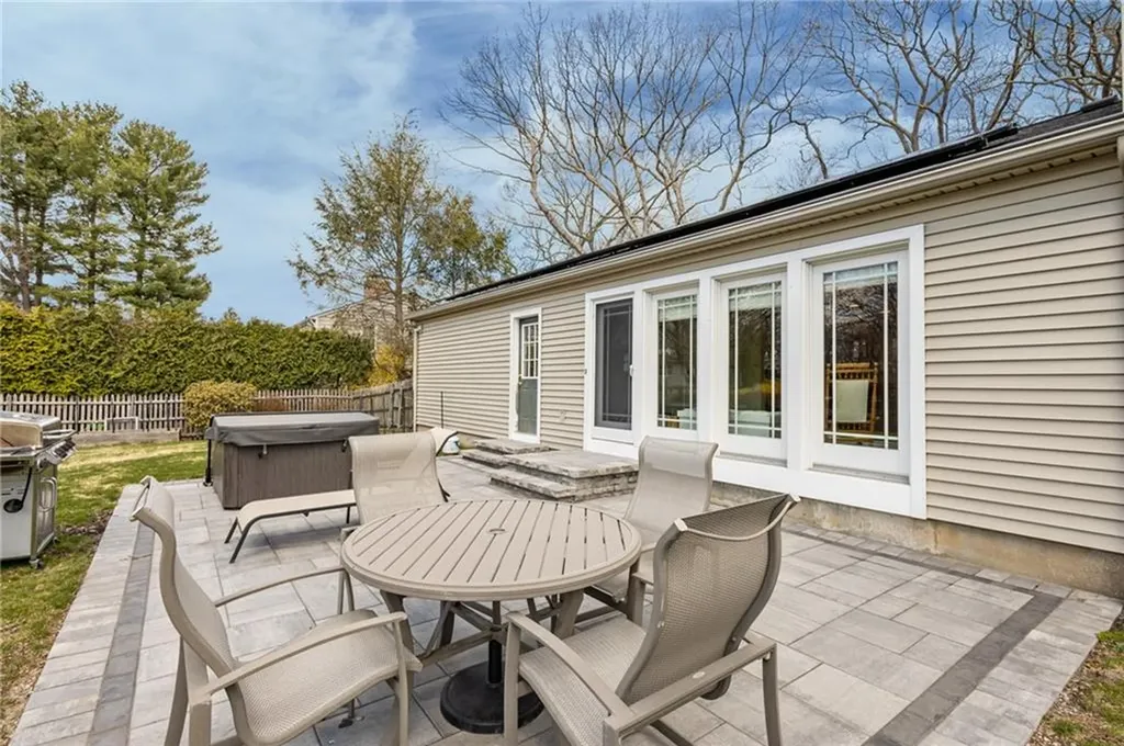211 Love Lane Warwick RI 02886