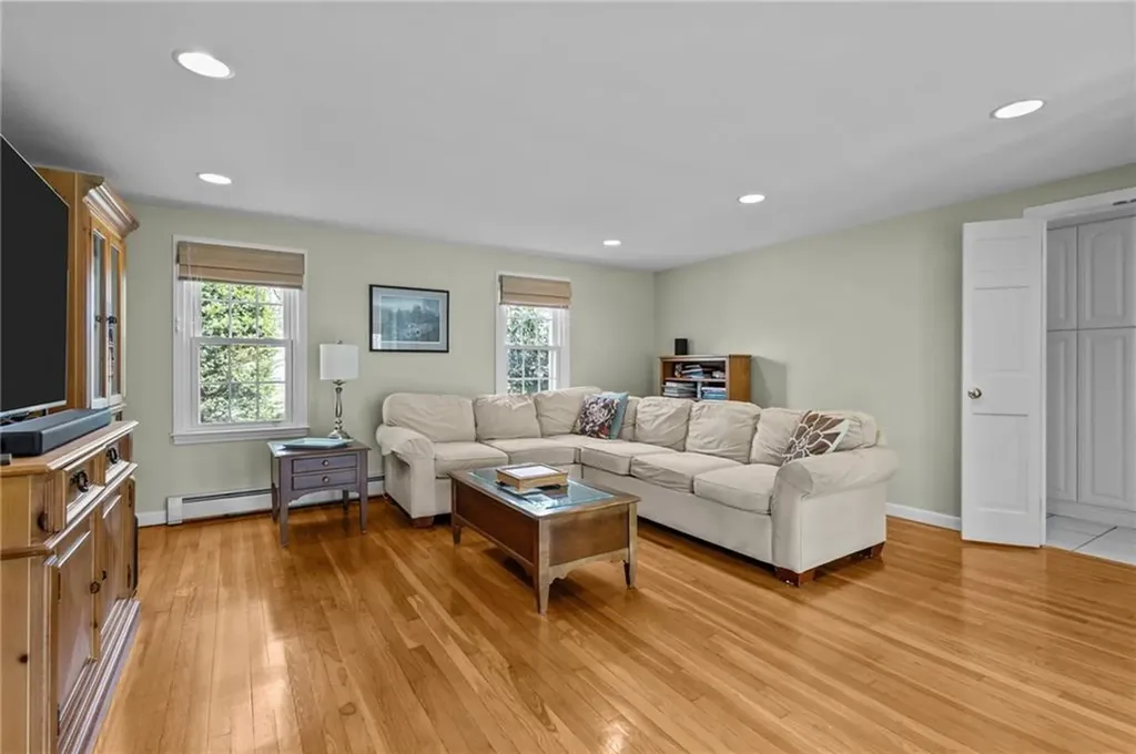 211 Love Lane Warwick RI 02886
