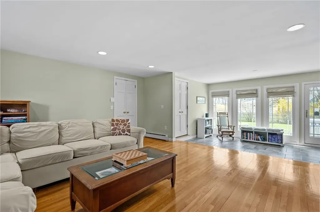 211 Love Lane Warwick RI 02886