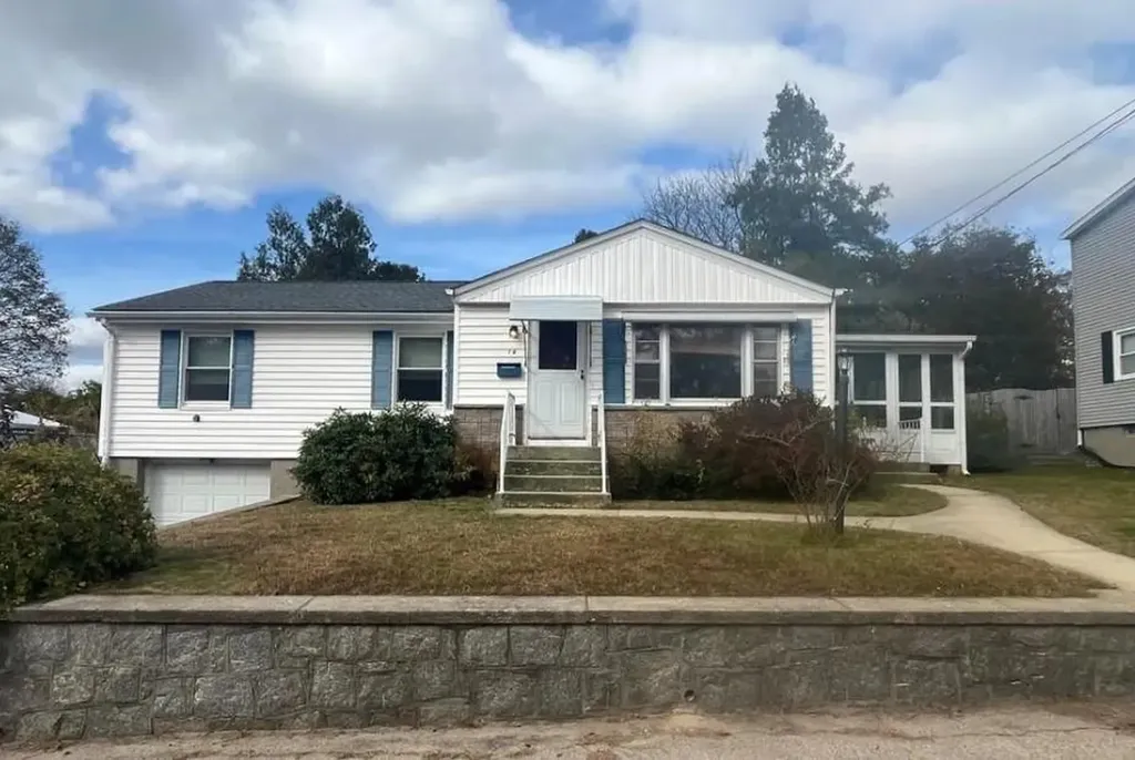 14 Vincenzo Drive West Warwick RI 02893