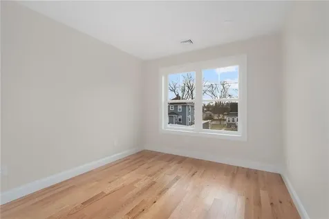 128 Wollaston Street Cranston RI 02910