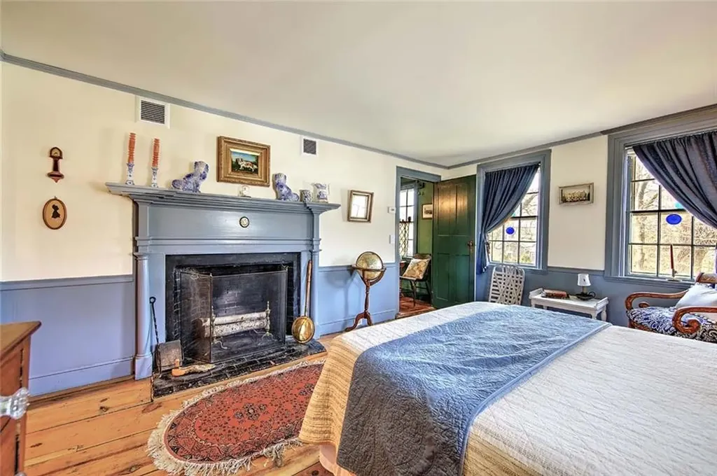 324 Pleasant Street East Providence RI 02916