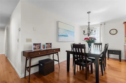 71 Fairview Avenue East Providence RI 02914