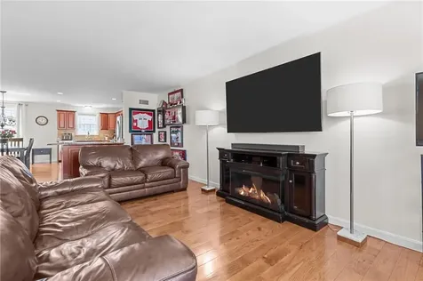 71 Fairview Avenue East Providence RI 02914