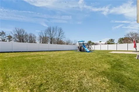 71 Fairview Avenue East Providence RI 02914