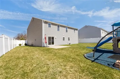 71 Fairview Avenue East Providence RI 02914