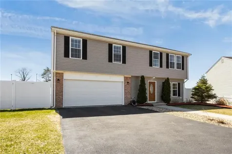 71 Fairview Avenue East Providence RI 02914
