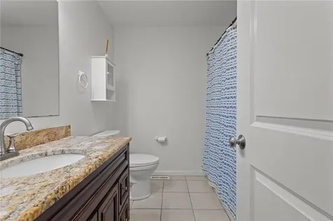 71 Fairview Avenue East Providence RI 02914