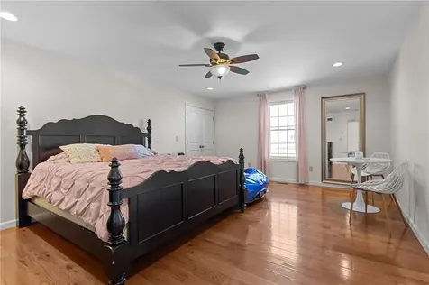 71 Fairview Avenue East Providence RI 02914