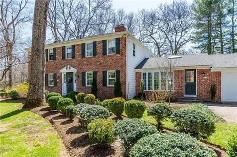 136 Laurel Hill Road East Greenwich RI 02818