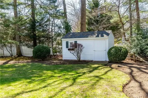 136 Laurel Hill Road East Greenwich RI 02818