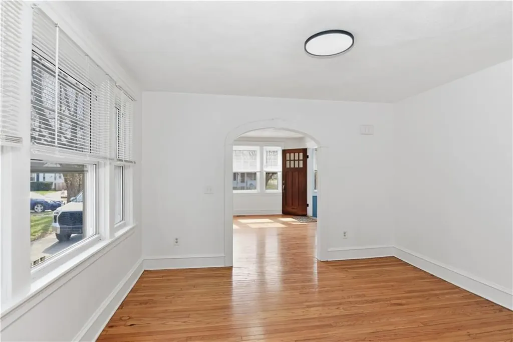 376 Norwood Avenue Warwick RI 02888