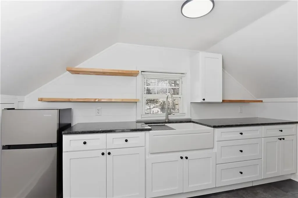 376 Norwood Avenue Warwick RI 02888