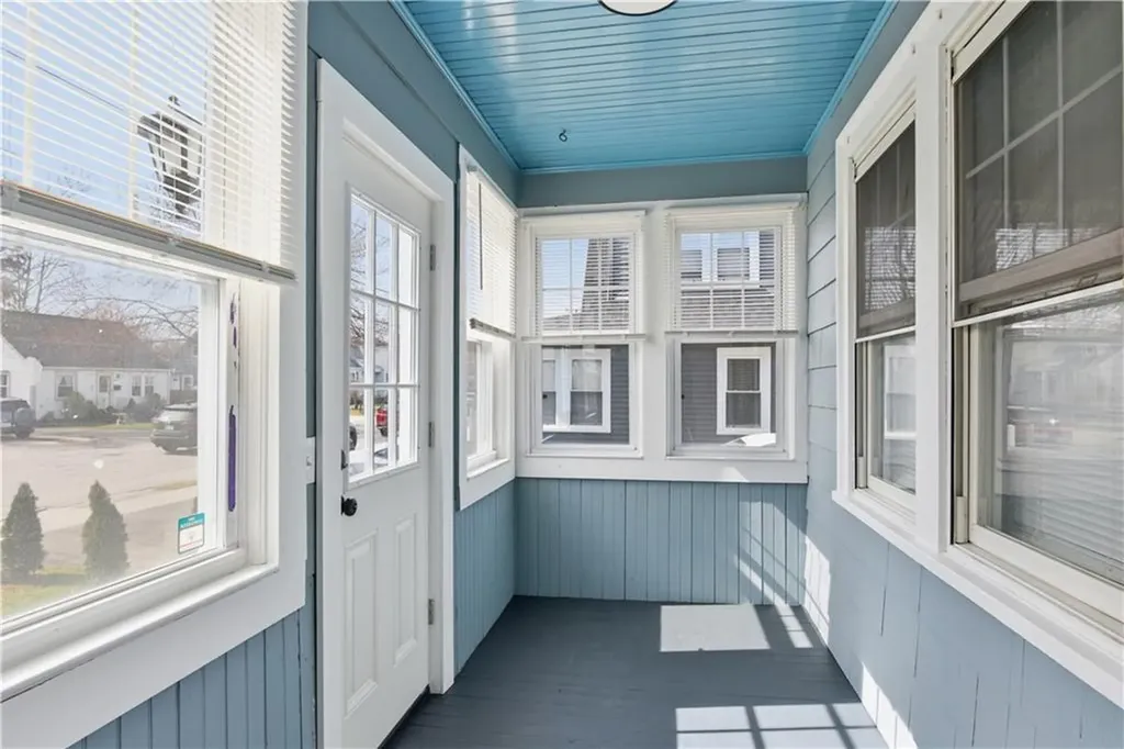 376 Norwood Avenue Warwick RI 02888