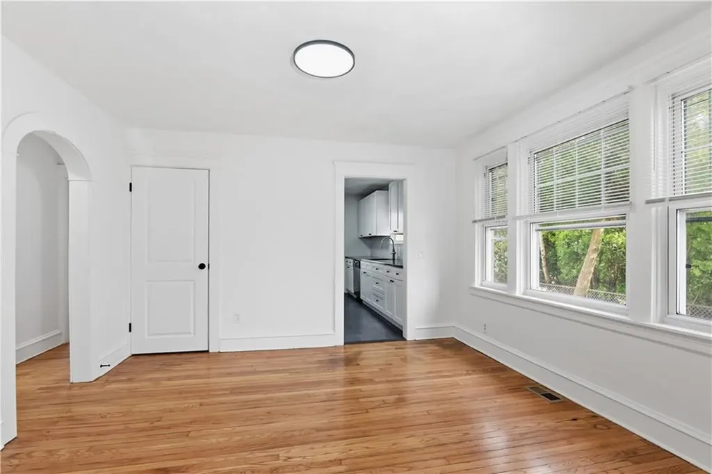 376 Norwood Avenue Warwick RI 02888