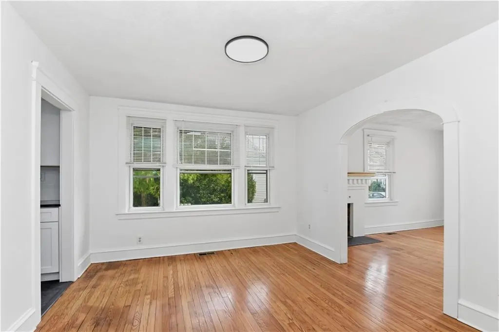 376 Norwood Avenue Warwick RI 02888