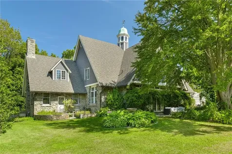 3 Stone Tower Lane Barrington RI 02806
