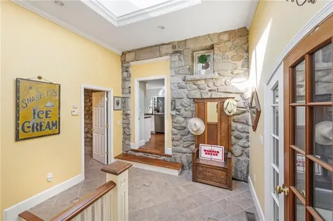 3 Stone Tower Lane Barrington RI 02806