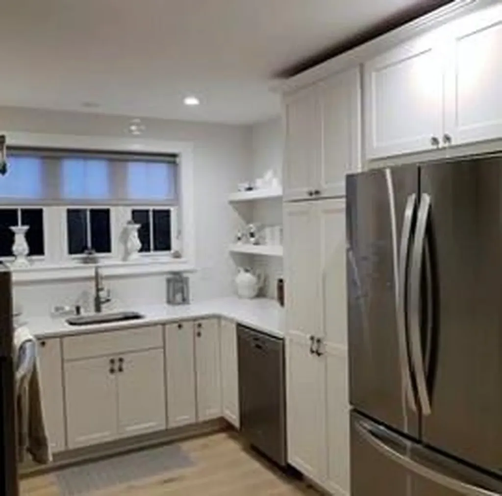 152 Tuckerman Avenue Middletown RI 02842