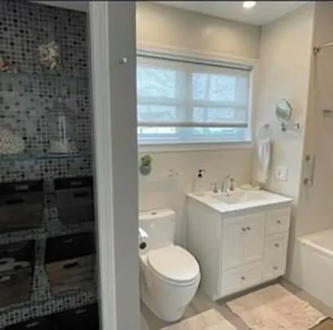 152 Tuckerman Avenue Middletown RI 02842