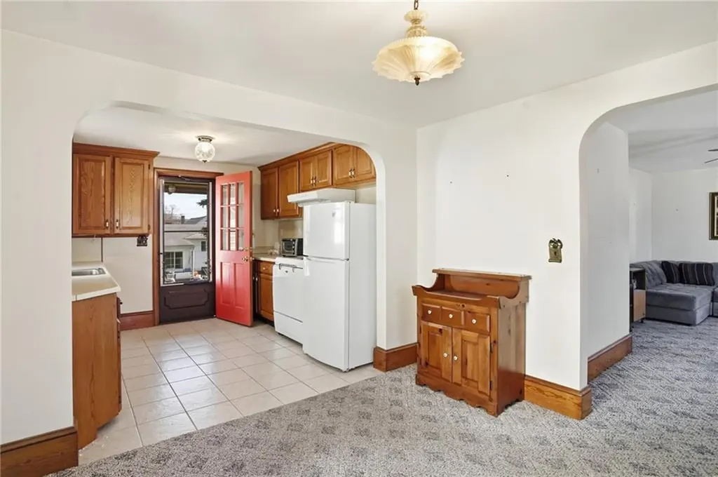 32 Crawford Street Cranston RI 02910